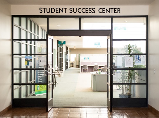 two doors open at entrance to the Student Success Center